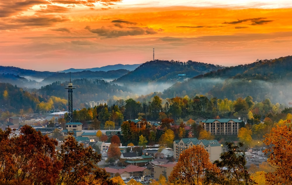 fall in downtown gatlinburg